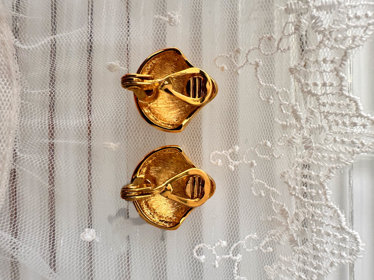 Vintage 1980 Signed Monet Clip On Earrings