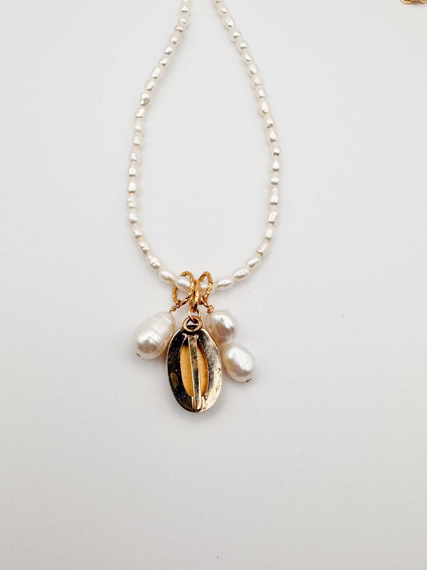 Pearls in the Parlour