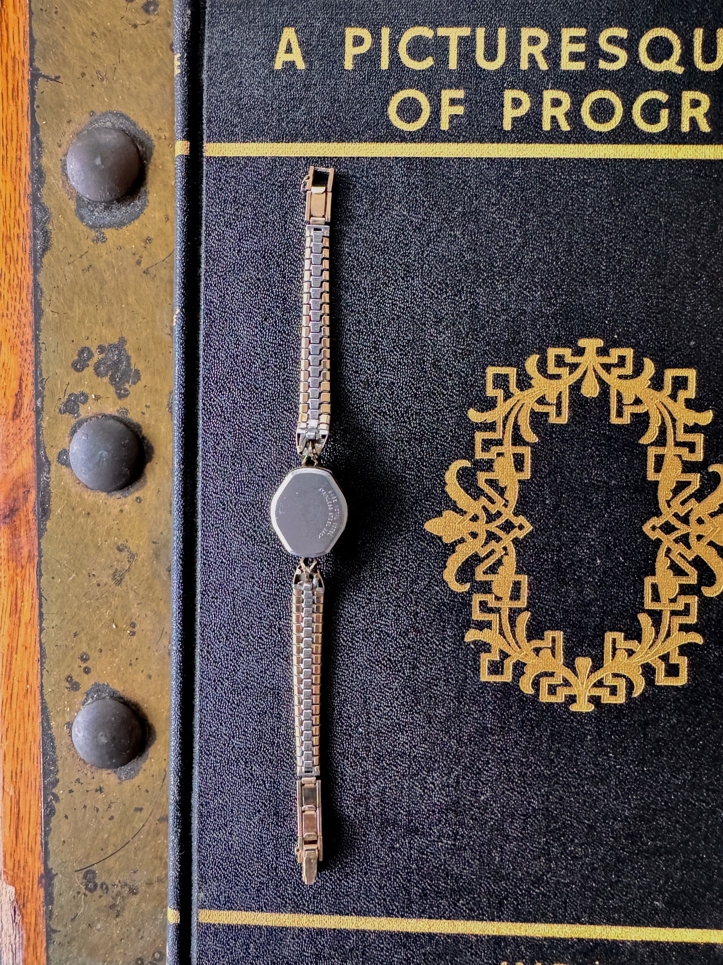 1950s/1960s Vintage Baylor Gold Tone Watch