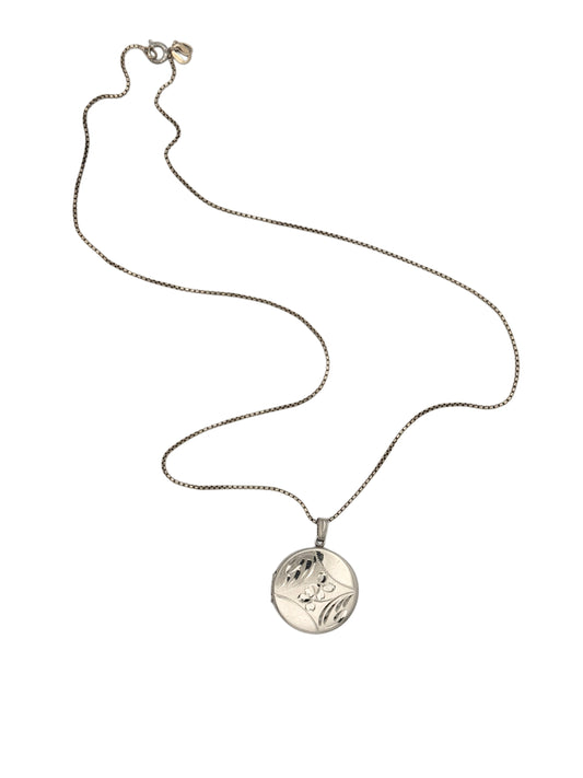 Vintage Sterling Silver Circular Floral Locket