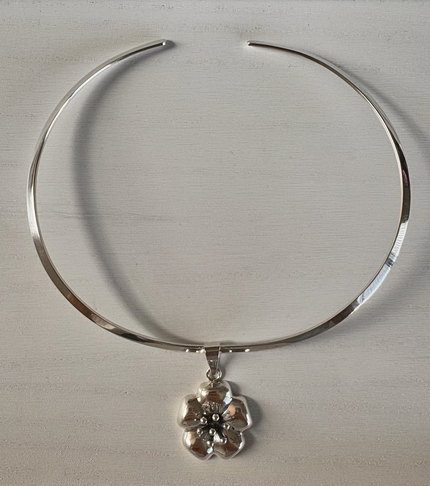 Vintage Floral Cuff Necklace