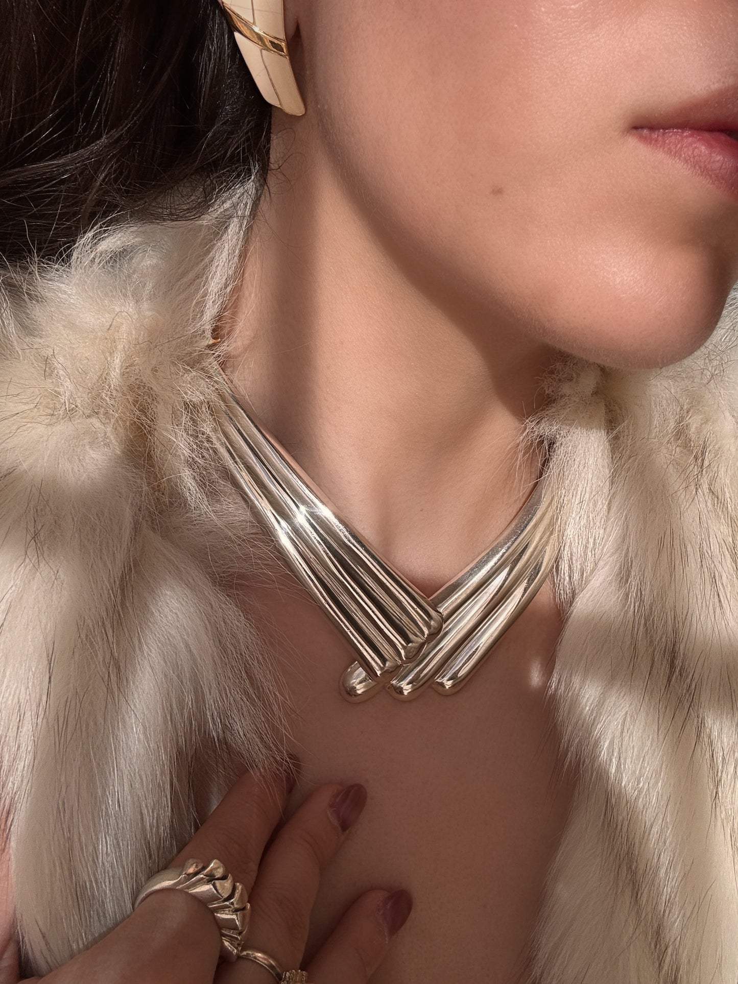 Vintage Sterling Silver V-Shape Ribbed Collar Necklace | Torque Necklace