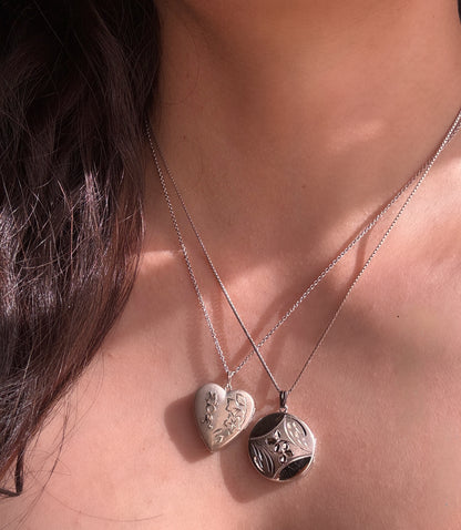 Vintage Sterling Silver Mom Heart Locket