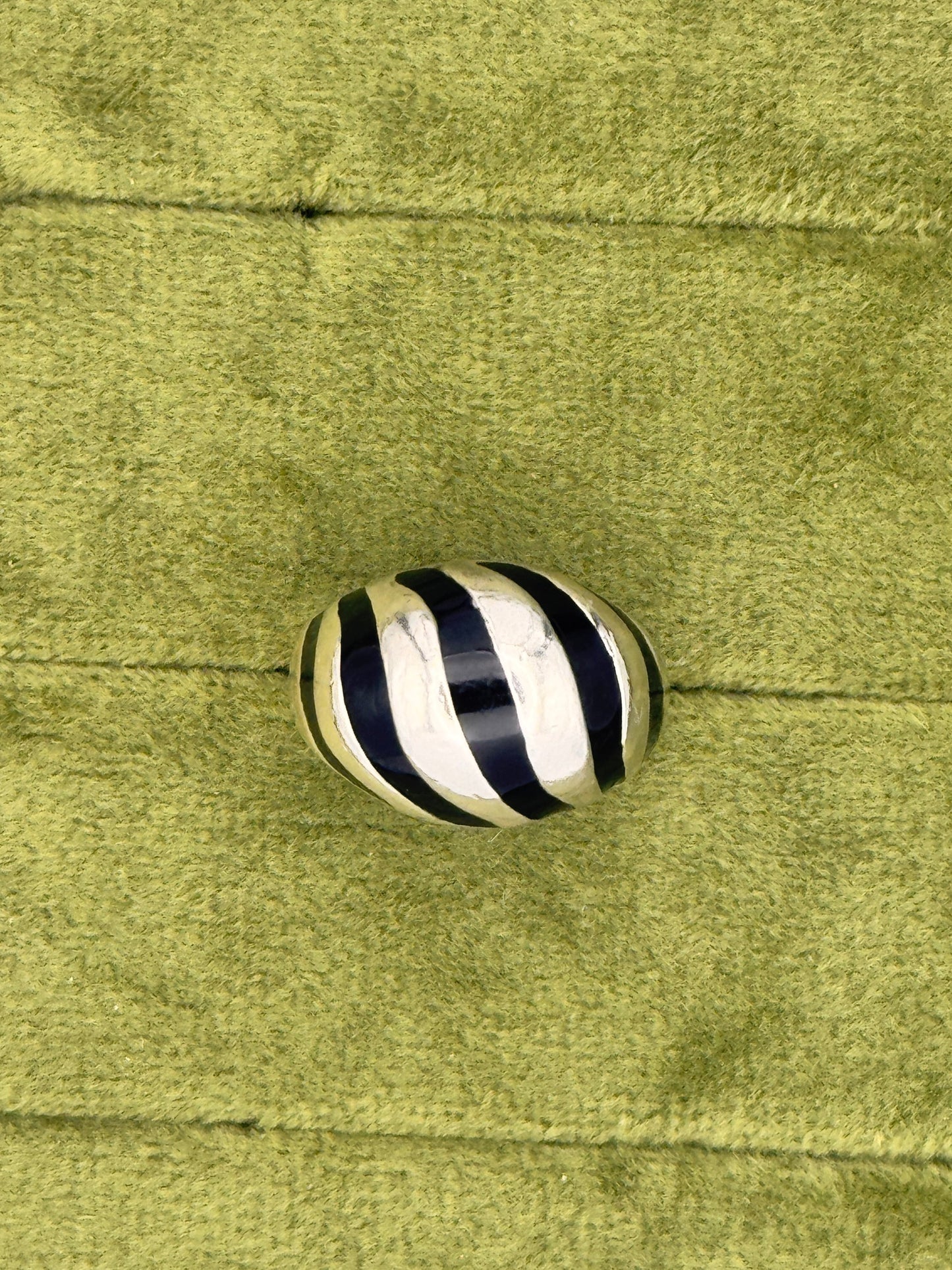 Vintage Sterling Silver Black Enamel Dome Ring | Zebra Statement Ring | Art Deco Size 6