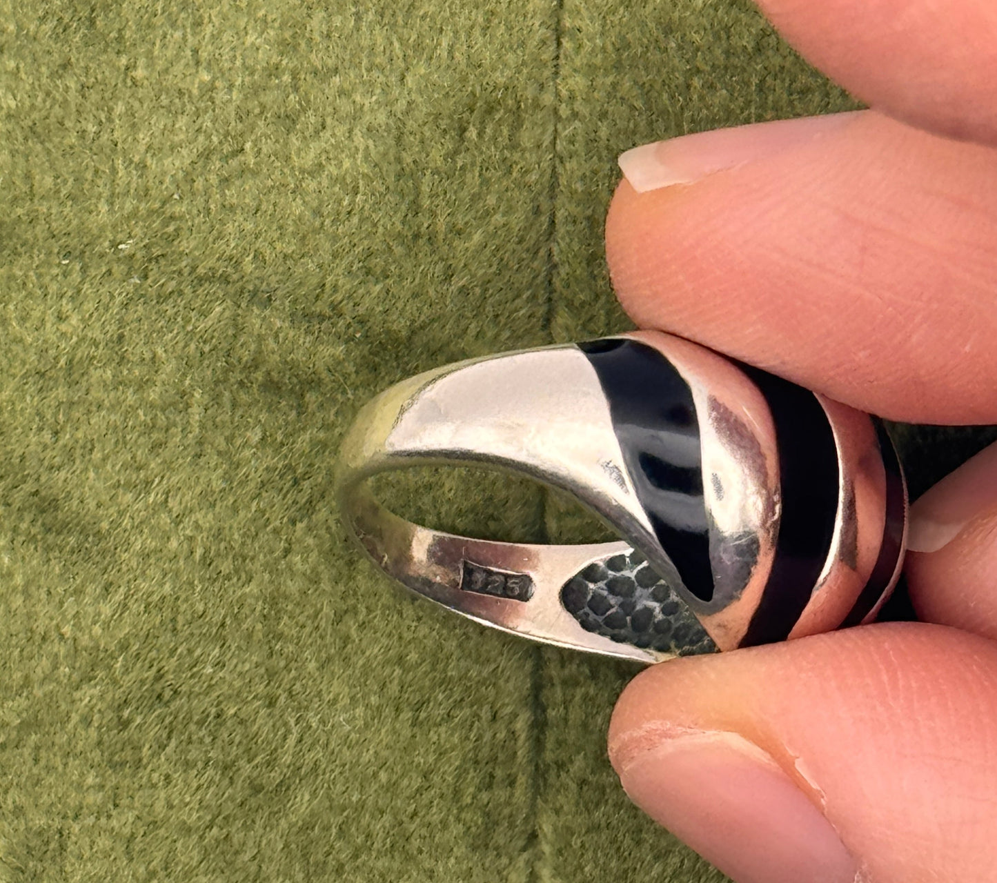 Vintage Sterling Silver Black Enamel Dome Ring | Zebra Statement Ring | Art Deco Size 6