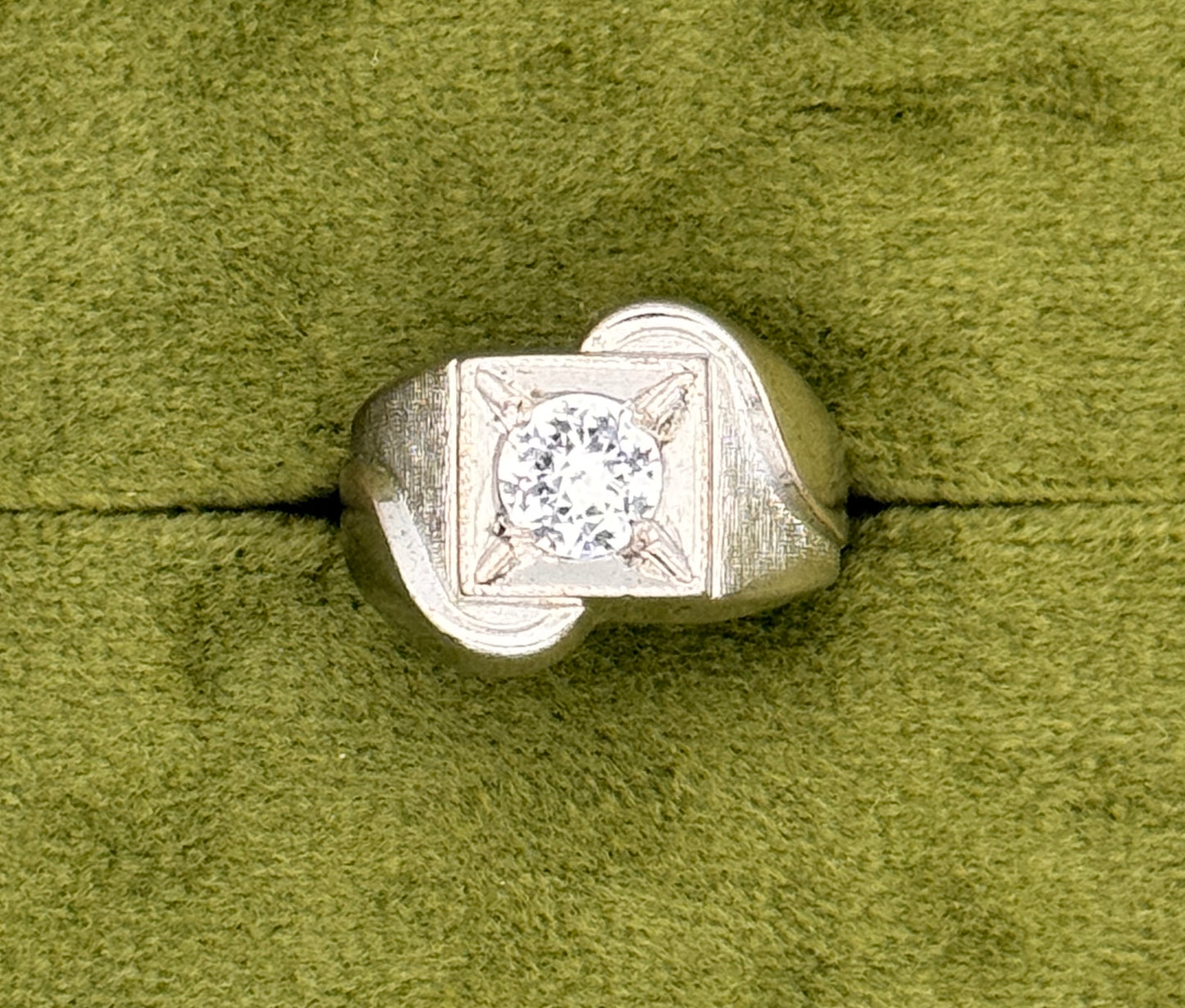 Vintage Sterling Silver Cubic Zirconia Ring