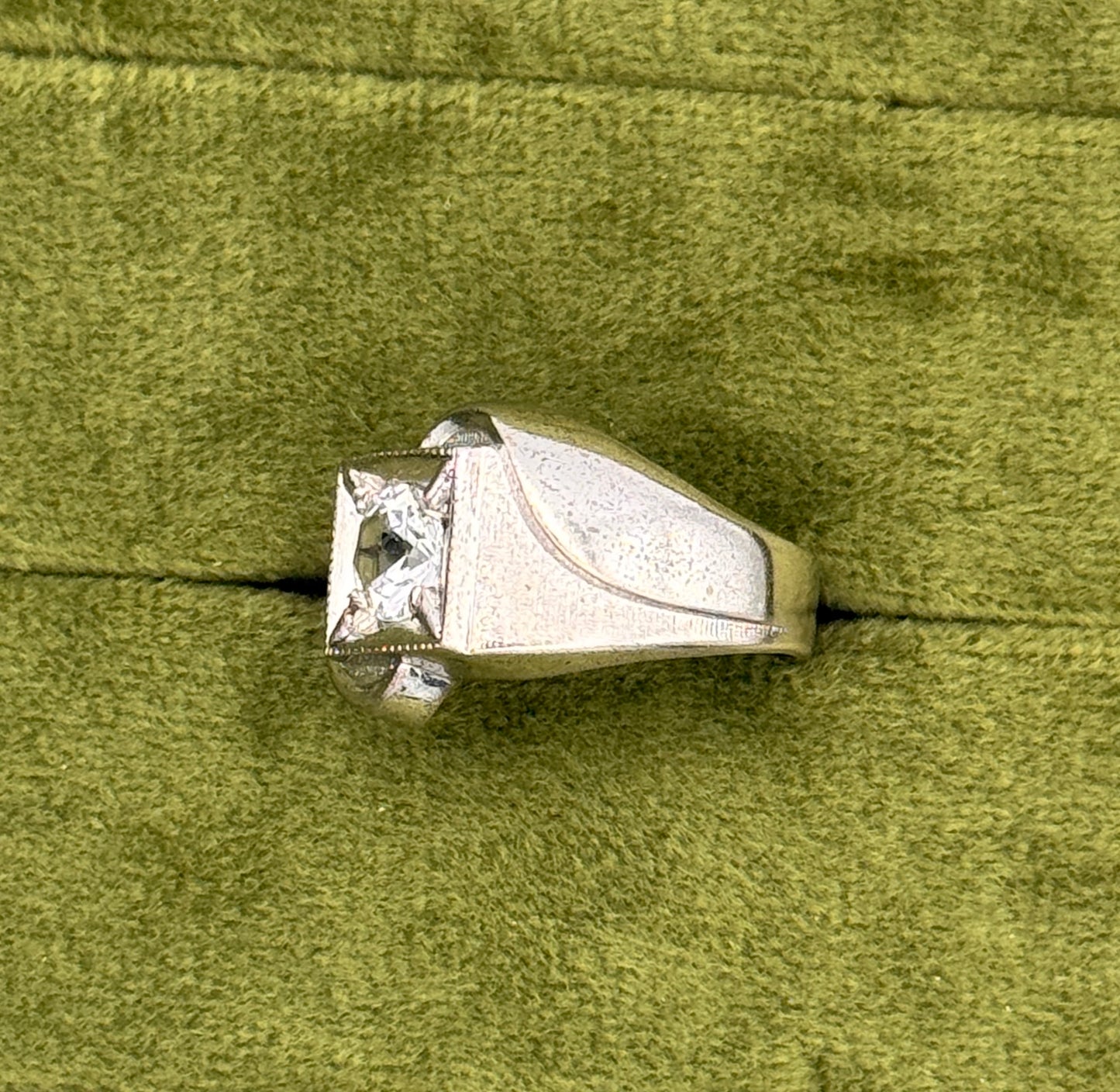 Vintage Sterling Silver Cubic Zirconia Ring