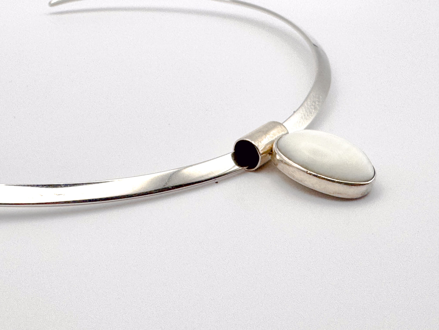 Vintage Sterling Silver Cuff Necklace with Cat Eye Pendant