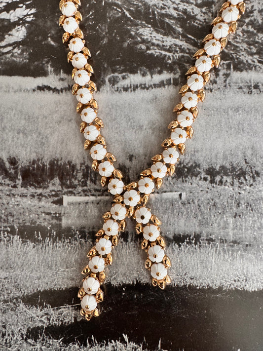 Vintage Signed Trifari White Enamel Flower Necklace