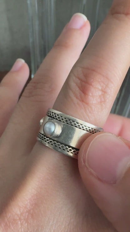 Vintage Sterling Silver Pearl Spinner Ring | Boho Wide Band Fidget Ring | Size 7